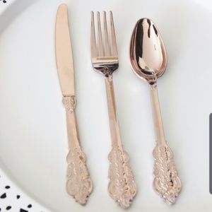 Rose gold plasticware